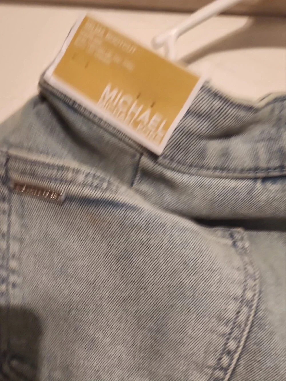 Light Wash Women's Jeans with Front Patch Pockets